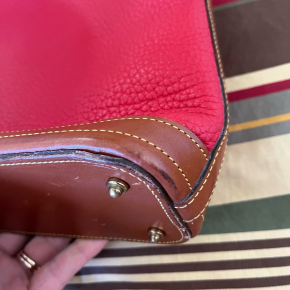 Dooney & Bourke VINTAGE AWL red large Hobo Purse - Picture 11 of 15